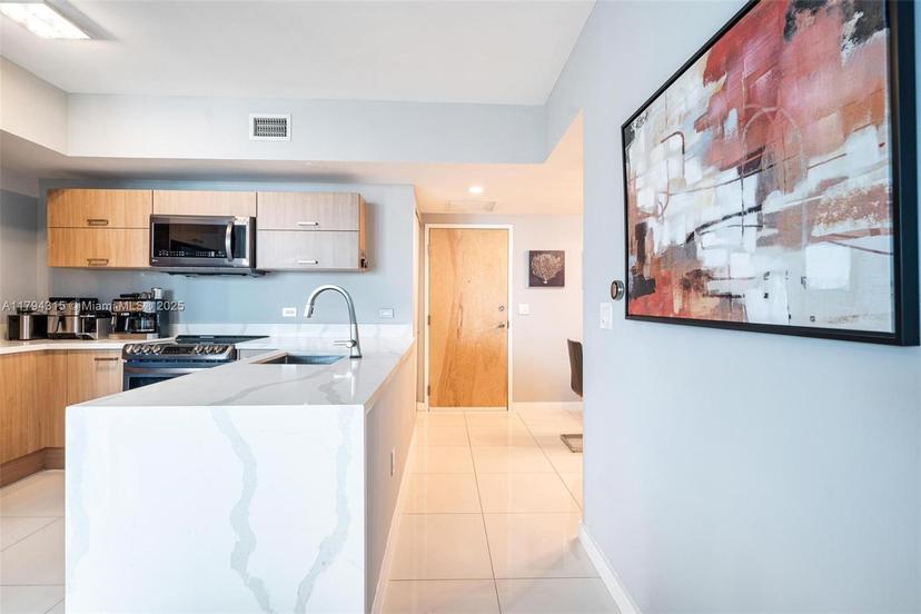 Picture of 350 S Miami Ave # 2505, Miami FL 33130