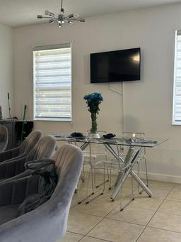 Picture of 10022 NW 7Th St # 210, Miami, FL 33172