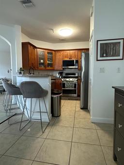 Picture of 10022 NW 7Th St # 210, Miami, FL 33172