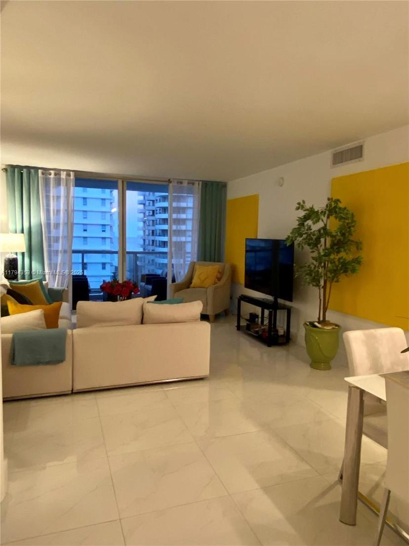 Picture of 5600 Collins Ave # 7V, Miami Beach FL 33140