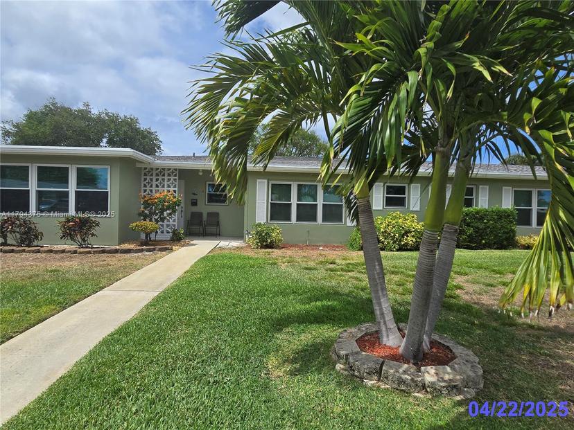 Picture of 135 High Point Blvd # B, Boynton Beach FL 33435