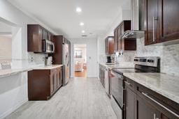 Picture of 850 NE 182Nd Ter, North Miami Beach, FL 33162