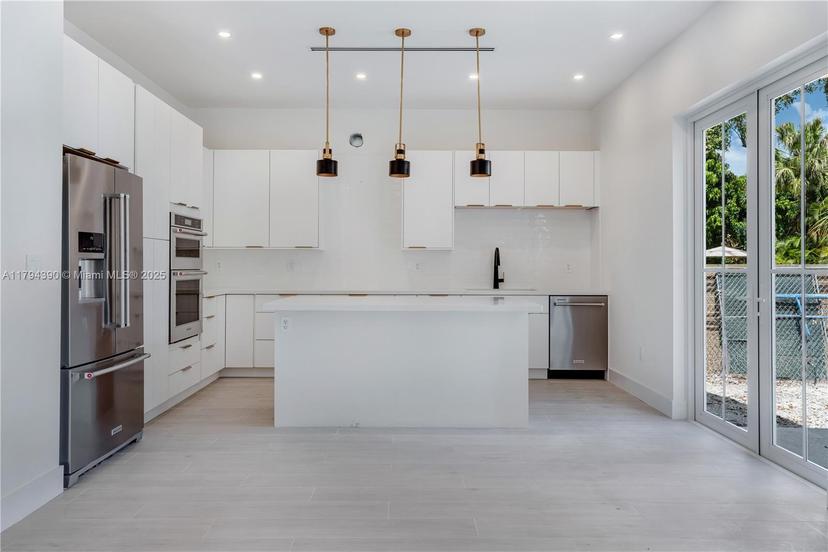 Picture of 6747 SW 77Th Ter, South Miami FL 33143