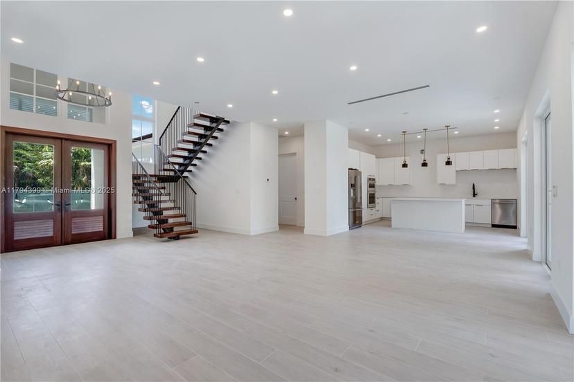 Picture of 6747 SW 77Th Ter, South Miami FL 33143