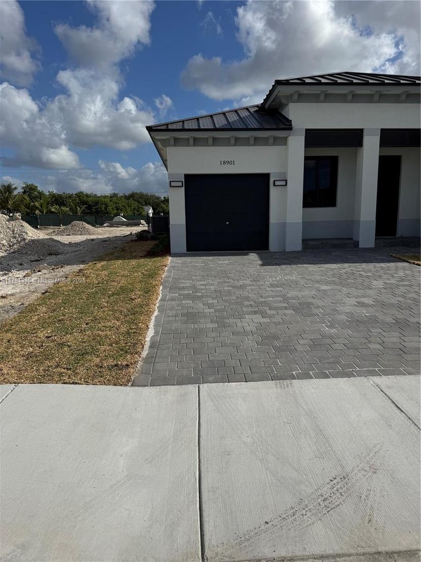 Picture of 18901 SW 316Th Ter, Homestead FL 33030