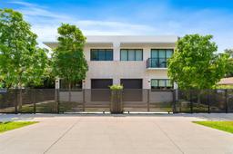 Picture of 3132 Plaza St, Miami, FL 33133