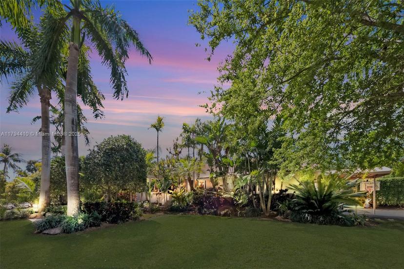 Picture of 12280 SW 69Th Pl, Pinecrest FL 33156