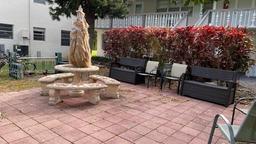 Picture of 295 Chatham O # 295, West Palm Beach, FL 33417