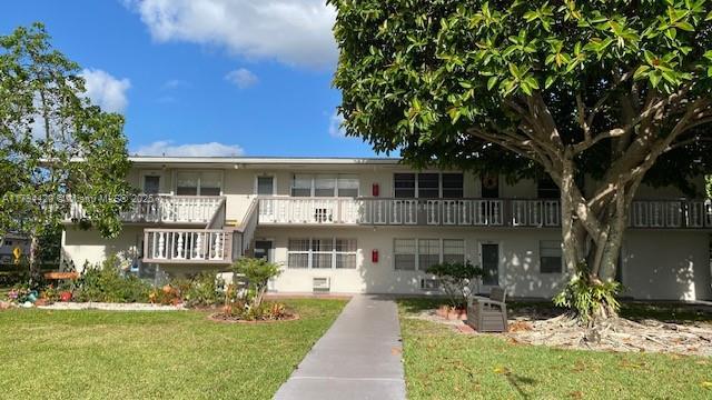 Picture of 295 Chatham O # 295, West Palm Beach, FL 33417