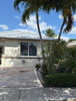 Picture of 7045 SW 161 Pl, Miami, FL 33193