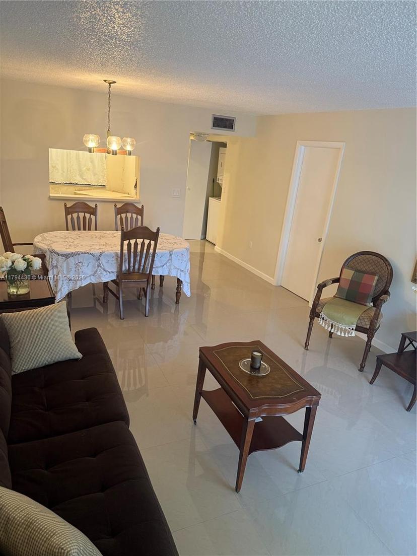 Picture of 901 Colony Point Cir # 217, Pembroke Pines FL 33026