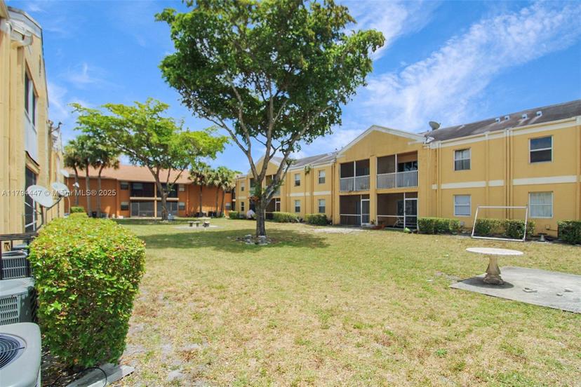 Picture of 2451 NW 56Th Ave # 105, Lauderhill FL 33313