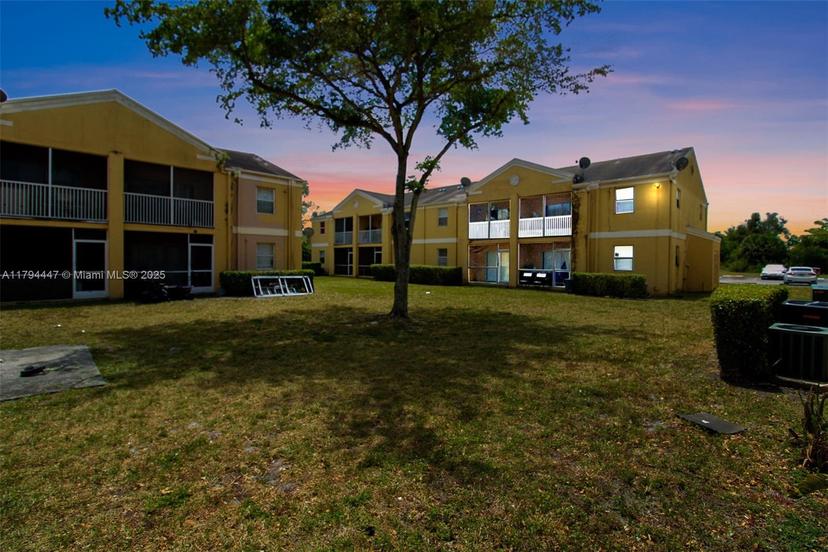 Picture of 2451 NW 56Th Ave # 105, Lauderhill FL 33313