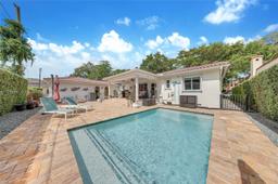 Picture of 1402 Tangier St, Coral Gables, FL 33134