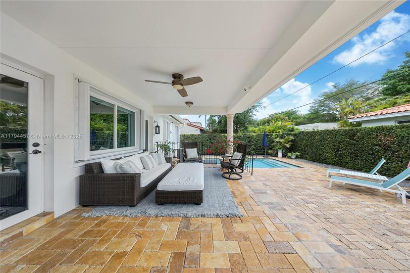 Picture of 1402 Tangier St, Coral Gables FL 33134