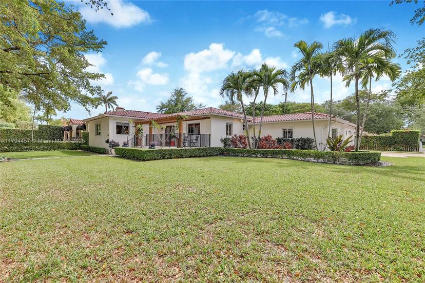 Picture of 1402 Tangier St, Coral Gables FL 33134