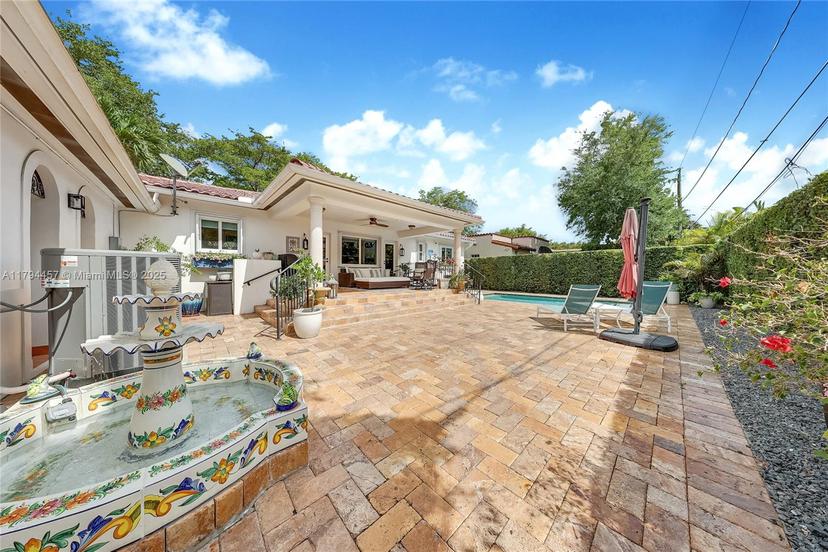 Picture of 1402 Tangier St, Coral Gables FL 33134