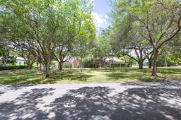 Picture of 6255 SW 99Th Ter, Pinecrest, FL 33156