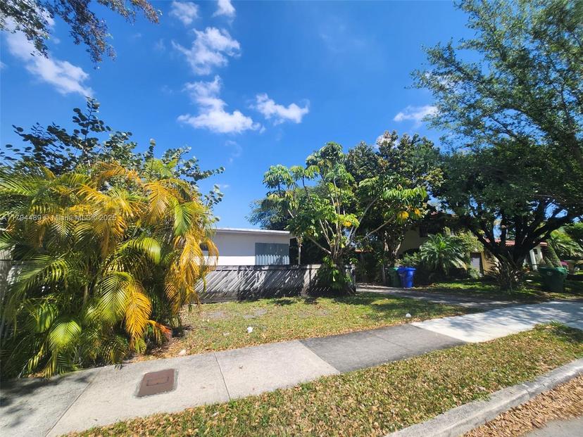 Picture of 2323 SW 20Th St, Miami FL 33145