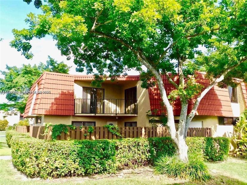 Picture of 8329 Trent Ct Apt A, Boca Raton FL 33433