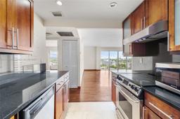 Picture of 11111 Biscayne Blvd # 10H, Miami, FL 33181
