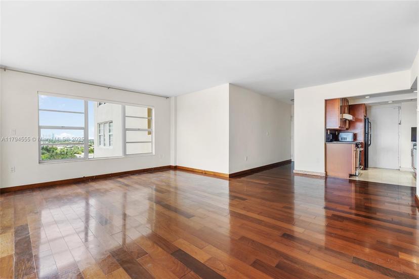 Picture of 11111 Biscayne Blvd # 10H, Miami FL 33181