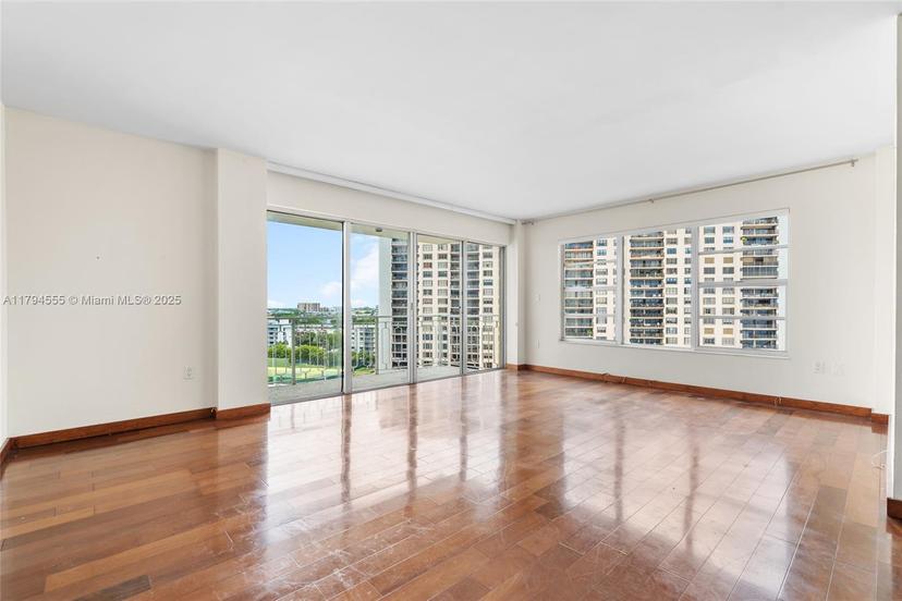 Picture of 11111 Biscayne Blvd # 10H, Miami FL 33181