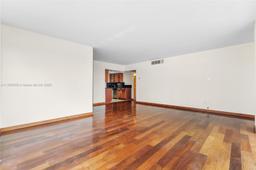 Picture of 11111 Biscayne Blvd # 10H, Miami, FL 33181