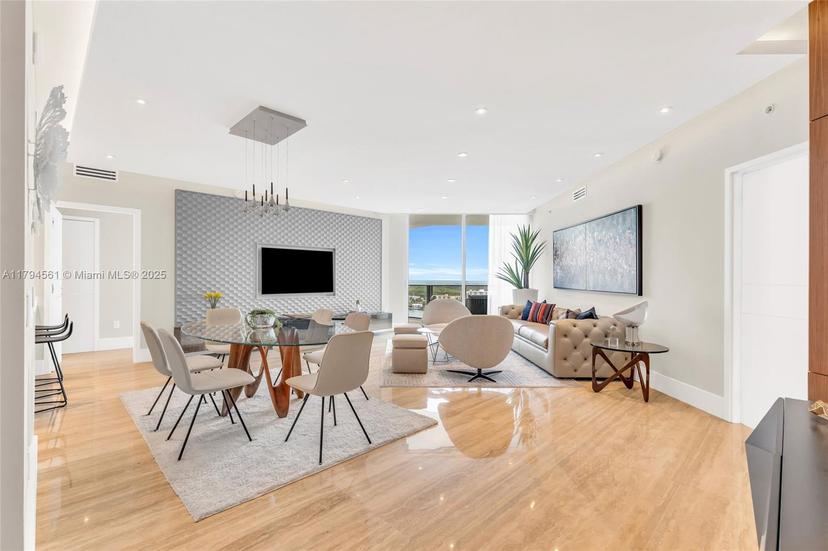 Picture of 17111 Biscayne Blvd # 2208, Aventura FL 33160