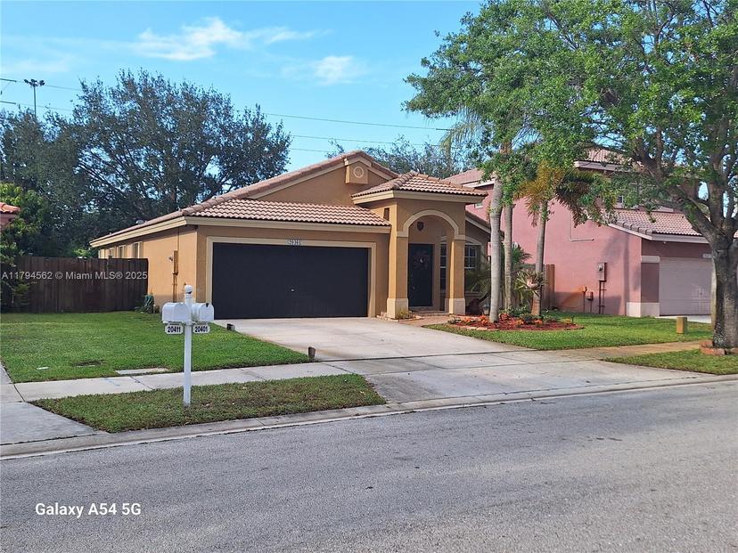 Picture of 20401 SW 1St St, Pembroke Pines FL 33029