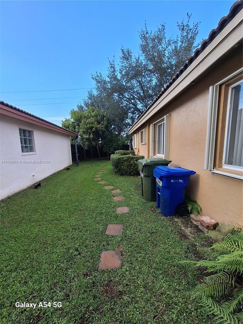 Picture of 20401 SW 1St St, Pembroke Pines FL 33029