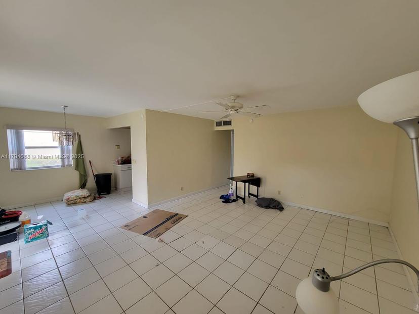 Picture of 448 Saxony J # J, Delray Beach FL 33446