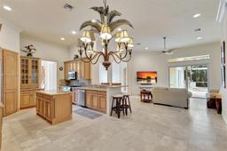 Picture of 4 Mccairn Ct, Palm Beach Gardens, FL 33418
