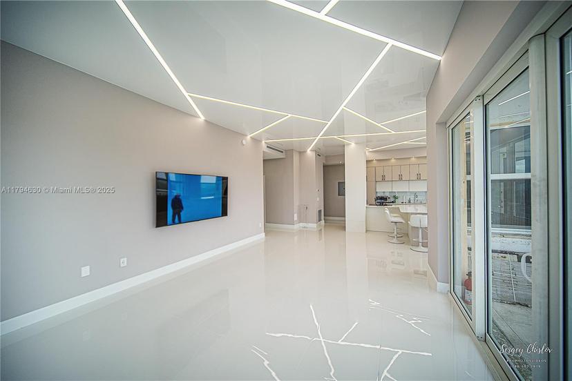 Picture of 18011 Biscayne Blvd, Aventura FL 33160