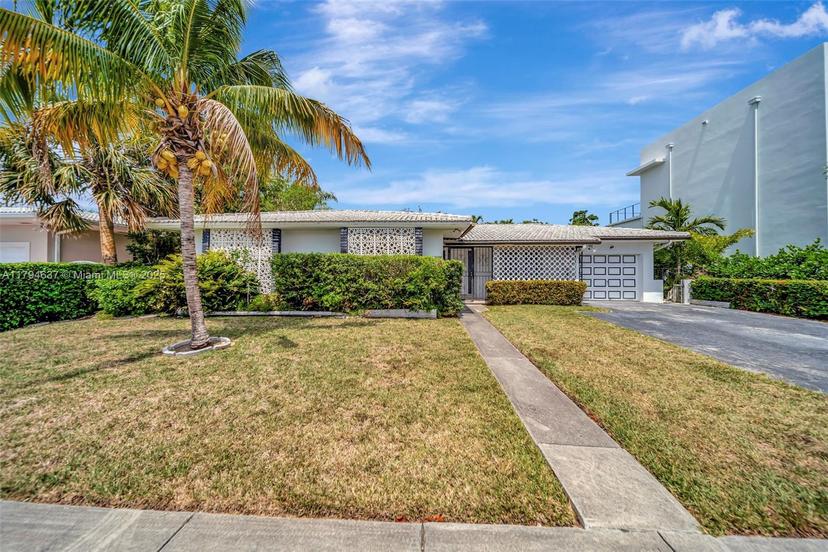 Picture of 12480 Keystone Island Dr, North Miami FL 33181