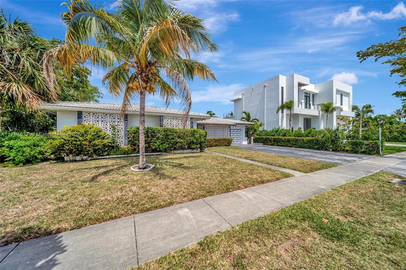 Picture of 12480 Keystone Island Dr, North Miami FL 33181