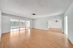 Picture of 12480 Keystone Island Dr, North Miami, FL 33181