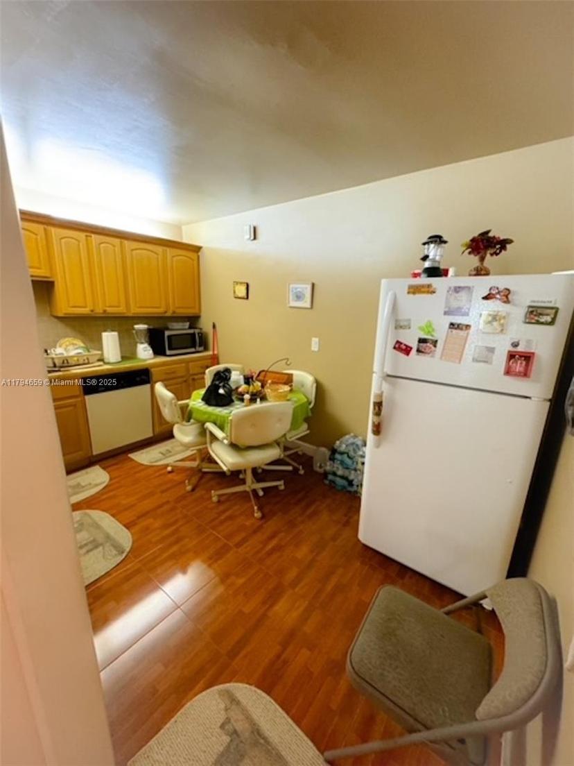 Picture of 4881 NW 22Nd St # A7, Lauderhill FL 33313