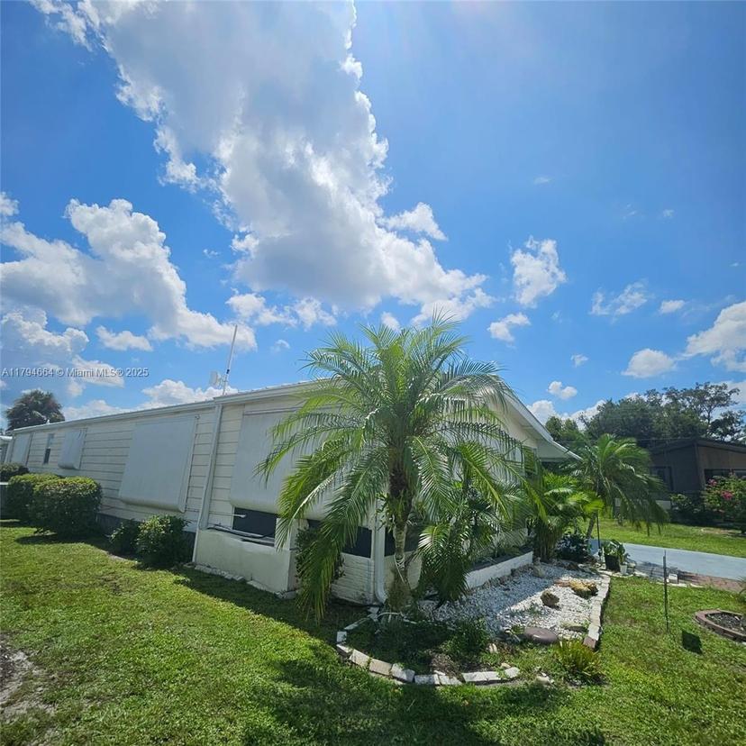 Picture of 315 Shrub Lane S. North Fort Myers, Fort Myers FL 33917