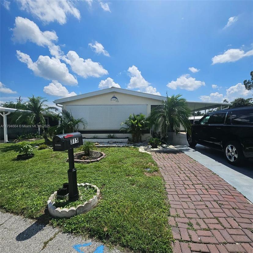 Picture of 315 Shrub Lane S. North Fort Myers, Fort Myers FL 33917