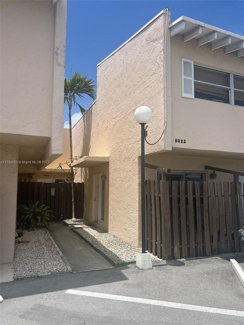 Picture of 8823 NE 4Th Ave Rd # 8823, Miami Shores FL 33138