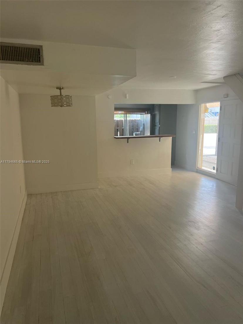 Picture of 8823 NE 4Th Ave Rd # 8823, Miami Shores FL 33138