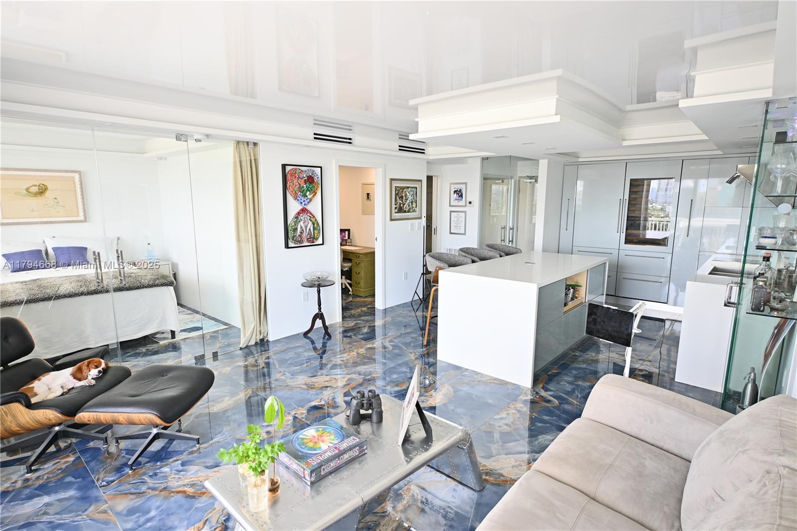 Picture of 401 Ocean Drive # 1003, Miami Beach, FL 33139