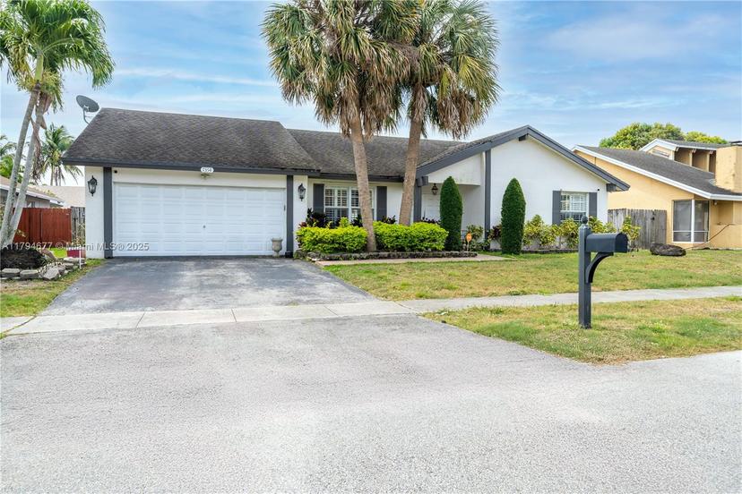 Picture of 7354 NW 49Th Ct, Lauderhill FL 33319