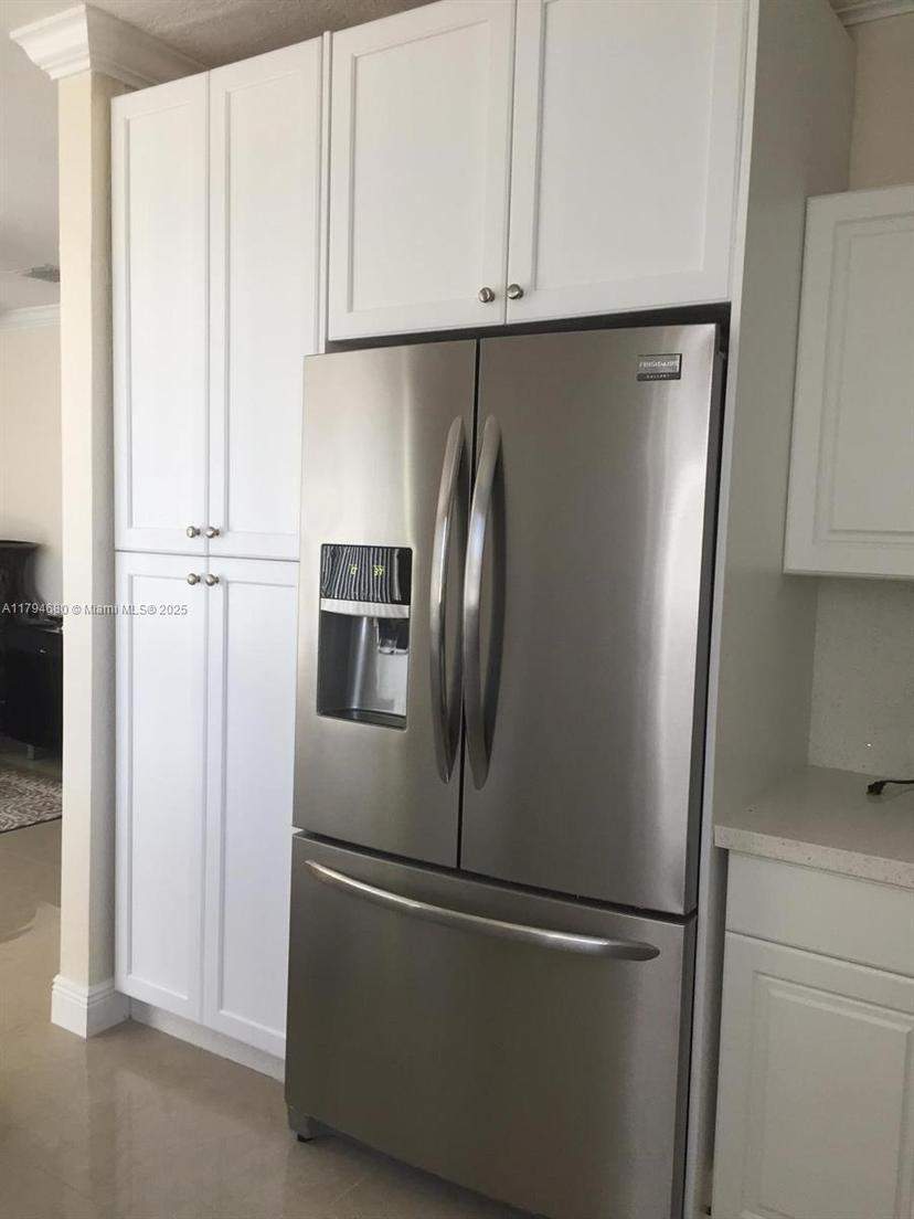 Picture of 941 NE 42Nd Ave, Homestead FL 33033