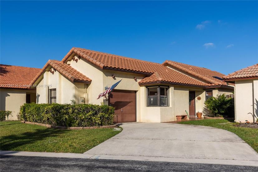 Picture of 540 SW 113Th Ter, Pembroke Pines FL 33025