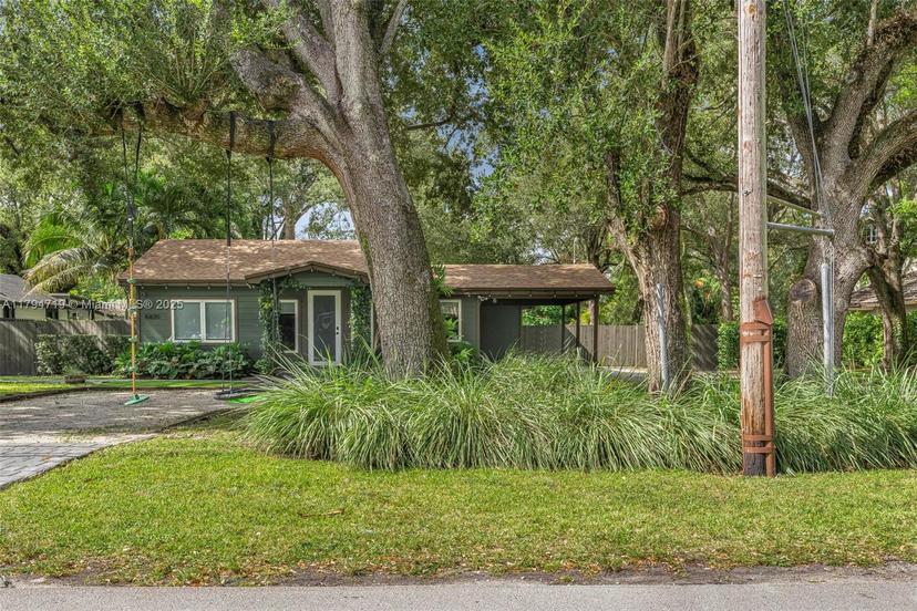 Picture of 6830 SW 69Th Ave, Miami FL 33143
