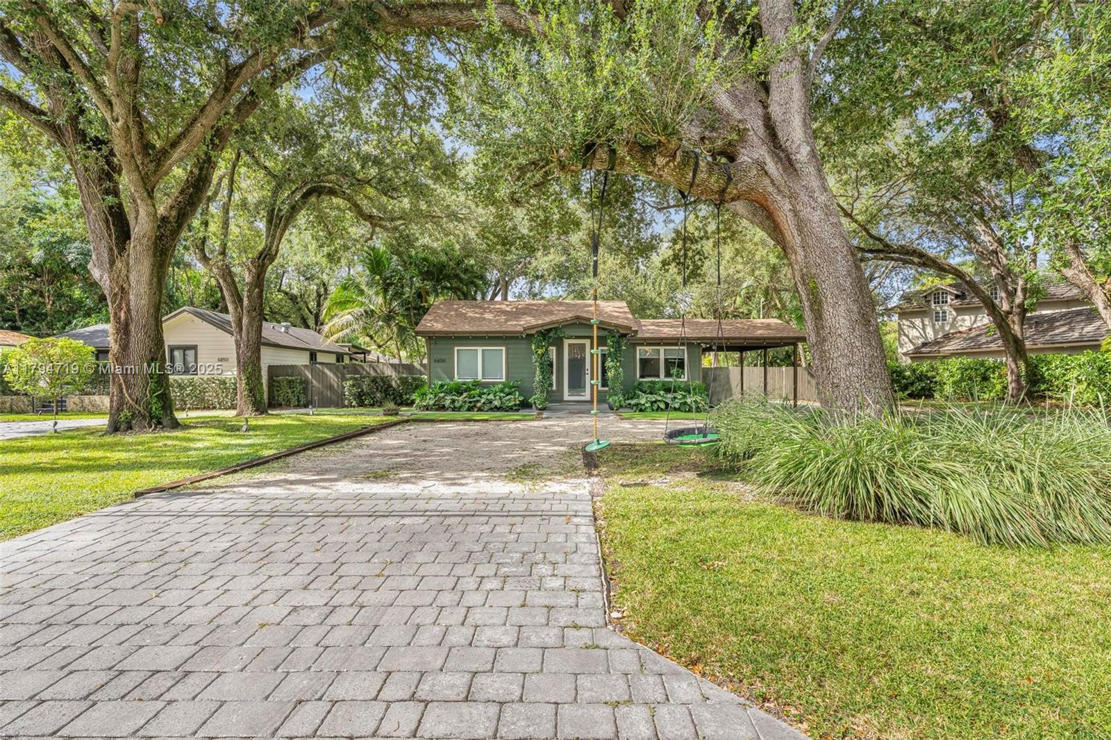 Picture of 6830 SW 69Th Ave, Miami, FL 33143