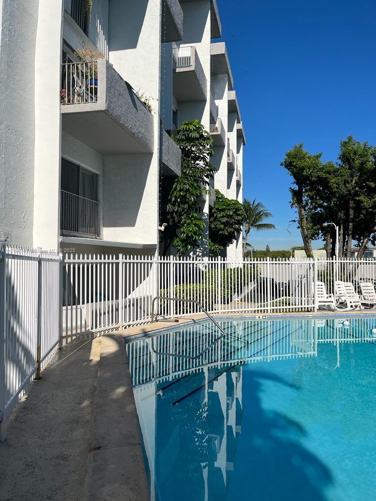 Picture of 2020 NE 135Th St # 609, North Miami FL 33181