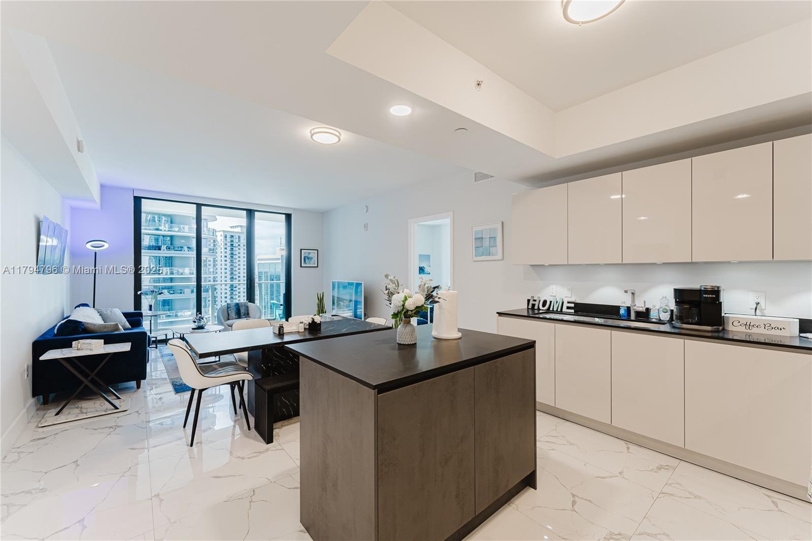Picture of 1010 Brickell Ave # 2709, Miami, FL 33131